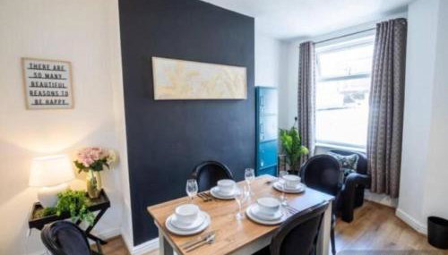 Charming 3BDR House By Homestyles Hosts Short Lets & Serviced Accommodation Hoole With Free Parking & Free WiFi - Foto 4