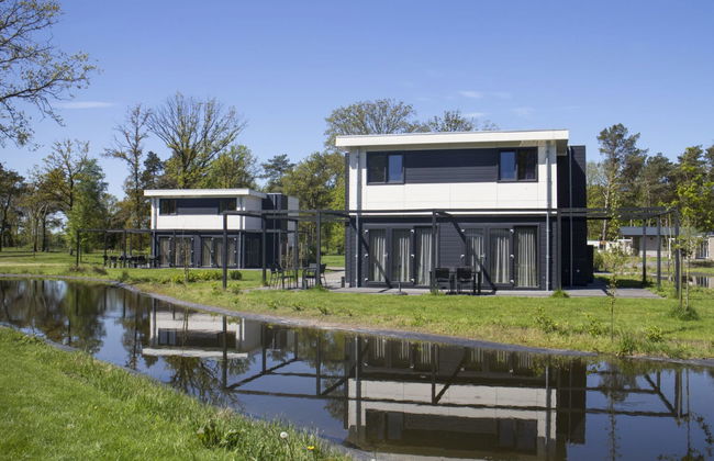 5 bedroom House in IJhorst with swimming pool and terrace - Photo 17