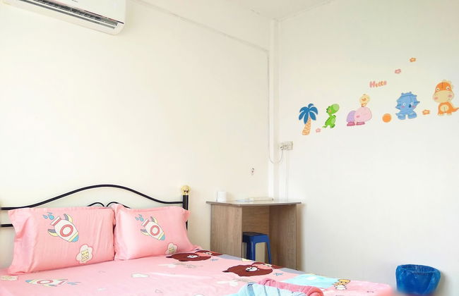 H Homestay - Semi D 1000Mbps (1Gbps) Wifi, Astro & Private Parking - Foto 3