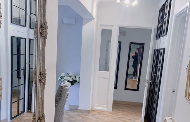 Beautiful 3 Bedroom Apartment in Bournemouth - Foto 1