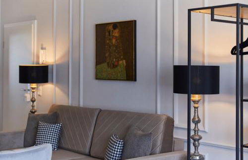 R B Apartment Hamburg Comfort am Flughafen für 1-5 Personen - ideal für Geschäftsreisende und Familien - Küche - Smart TV - Waschtrockner - kostenloser Parkplatz - Foto 12