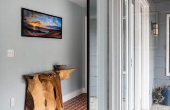 Sandbar Cedar Cottage on Lake Leelanau - Foto 5