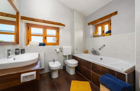 4 Bedroom Cozy Home In Sveti Lovrec - Foto 38