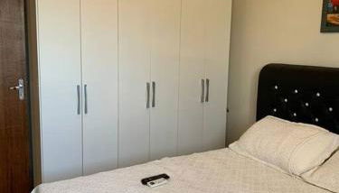 Kitnet 102, confortável, central, com ar, tv smart - Foto 3