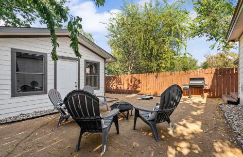 Sleeps 8 Modern 3BR Leander Coffee Bar & Yard - Foto 55