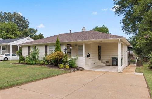 Modern Memphis Retreat - Sleeps 7 - Fireplace - Foto 42