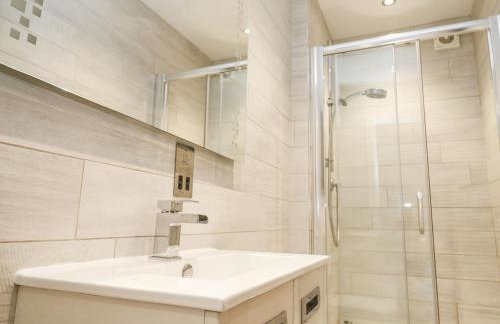 Creek View House - Photo 23