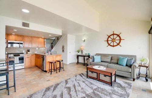 Lake Conroe Condo Balcony, Views and Pool Access! - Photo 5