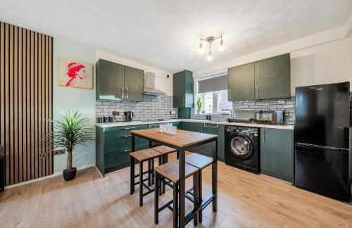 Stylish urban escape with free parking in Manchester - Foto 3