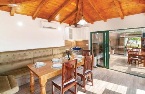 4 Bedroom Stunning Home In Neoric - Foto 39