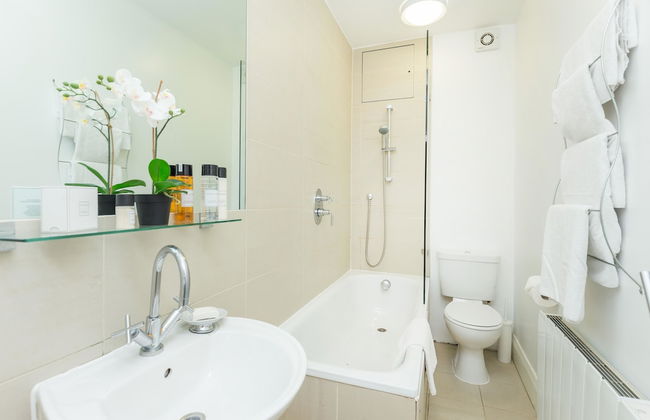 Urban Chic - Bond Street - Photo 15