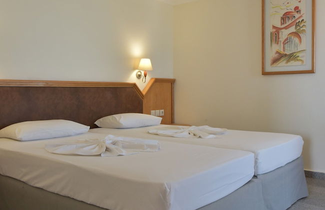 Bristol Sea View Apartments - Photo 6