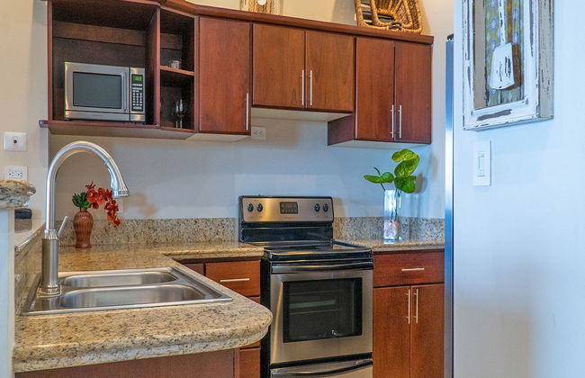 Ocean View Luxury Condo at Flamingo Towers - Photo 7