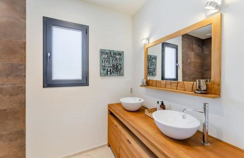 VillaCadière Vue Mer et Vignes Piscine à débordement - Foto 13