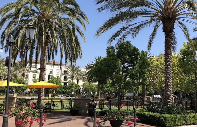 Resort Style Luxury 2BD Suite in Irvine's Spectrum Center - Foto 18