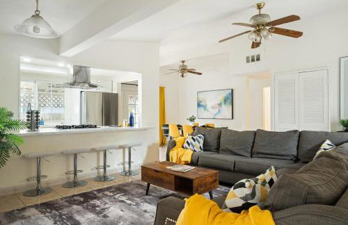 Near Safari & Beach - Backyard Games - AC - Pet OK - Foto 21