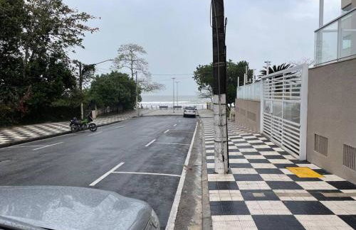 Guarujá - Tombo - Pé na Areia - Foto 4