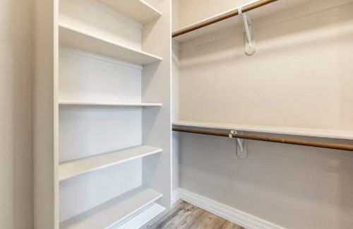 4BD Home w Rooftop Patio Fire Pit & Mountain Views - Foto 35