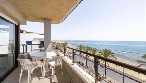 Beach Apartment in Calafell - Photo 2