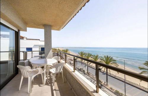 Beach Apartment in Calafell - Photo 2