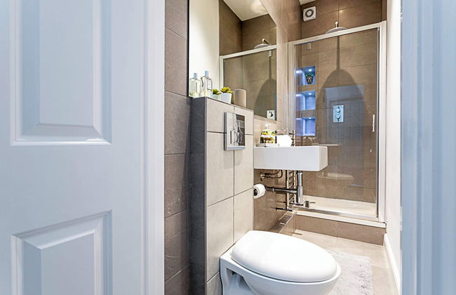 Chic 2-bed Flat in Leafy Clapham South - Foto 17