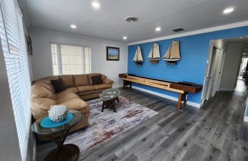 Lower Chelsea Lookout- On Water by Beach & Boards! - Foto 28