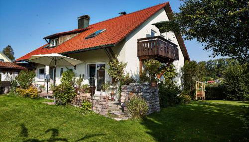 Top 98 qm Ferienwohnung im Allgäu, Balkon und Parkplatz - Foto 2, Garden view