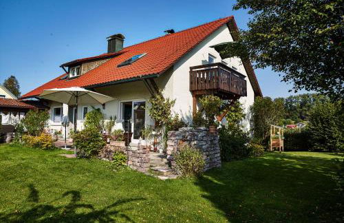 Top 98 qm Ferienwohnung im Allgäu, Balkon und Parkplatz - Foto 2