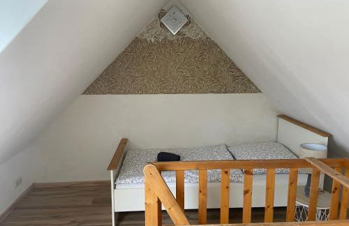 ZWITSCHERNEST Stilvolle helle Ferienwohnung Gästezimmer Monteurwohnung für 1 bis 6 Personen 3 Zimmer 60 qm - Foto 26