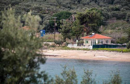 House Kokkalas on the beach - Photo 3