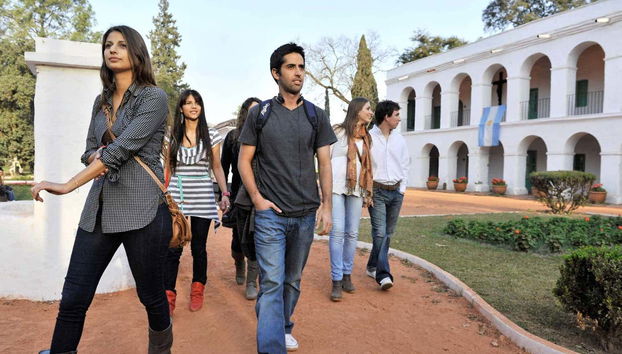 Visitando la Casa del Obispo Colombres