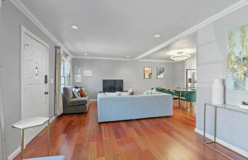 @ Marbella Lane - Buckingham Place Laundry + P - Photo 17