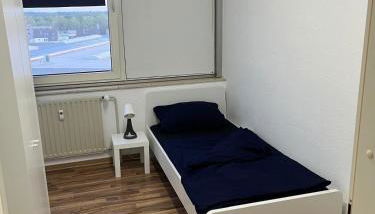 Nähe BASF-BG Klinik - MonteurzimmerFirstChoice - Photo 4, wardrobe