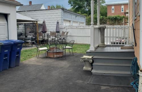 Charming 2BR Getaway with Modern Comforts - Foto 56