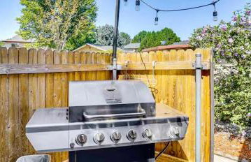 Game Night Downtown - BSU - Slots - Over 100 Games - Foto 27