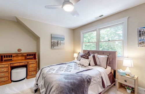 Theater Room! Waterfront Family Haven in Salisbury - Foto 24