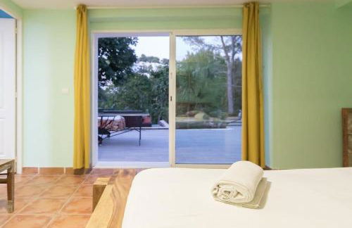 Classic Villa for 12- Pool, BBQ, big exterior area - Foto 52