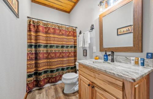 A Mornings Mist - Scouts Overlook - Romantic Retreat, Hot Tub, Cozy Fireplace, Mountain Views at Scouts Overlook - - Foto 41