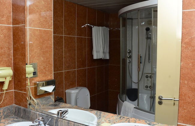 Golden Royale Hotel - Foto 23