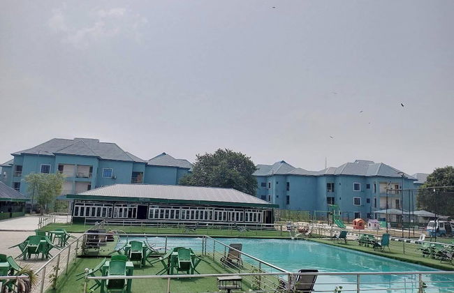 Heroes Luxury Apartments and Suites - Foto 20