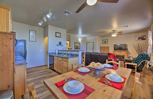 Near Lake and Trails Show Low Condo with Grill! - Foto 8