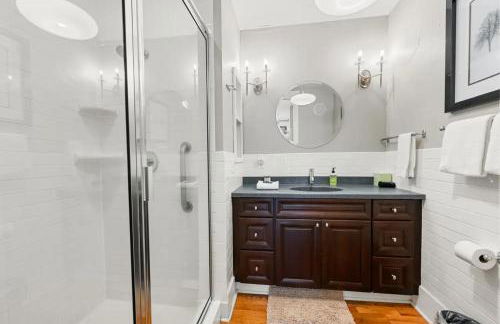 Unit 201 - The Lofts at Church St - Foto 9