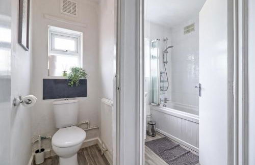 Luxury 3-Bed Apartment Near To London With Parking - Foto 49