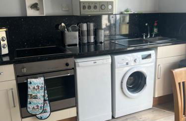 Brook Lodge Roof Terrace Apartment - Photo 16