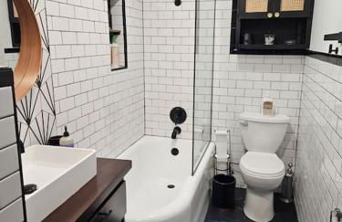 Luxe Suite Convention Center Partial Ocean View with Free Parking - Foto 8