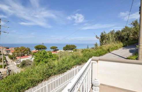 1 Bedroom Gorgeous Home In Castellabate - Foto 8
