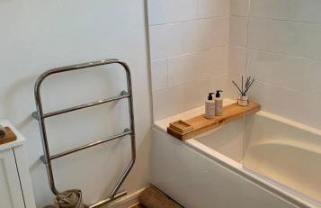 Central & Cosy, Home from Home with Large Garden & Free Parking, Bournemouth - Foto 15