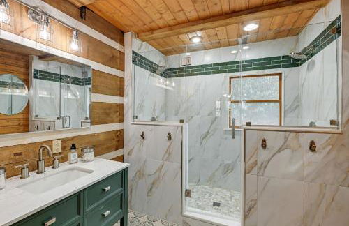 Fire Pit and Porch Rustic Retreat in North Carolina - Foto 16