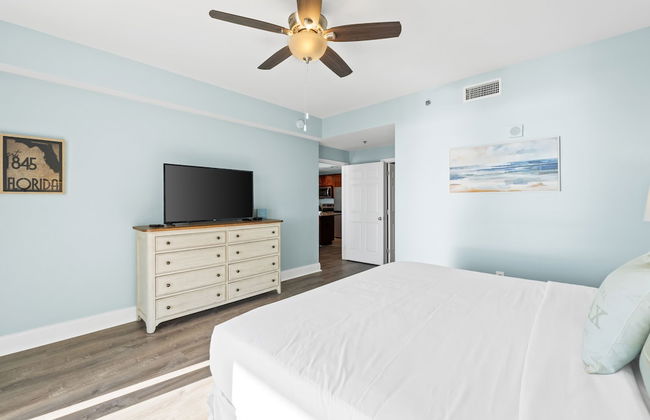 Laketown Wharf by Book That Condo - Foto 30