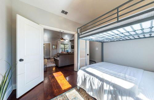 Hilltop Hideaway-Rest, Relax, Reconnect! - Foto 52